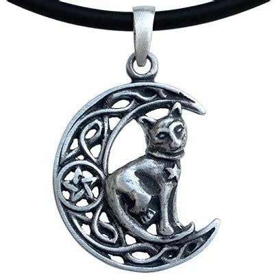 Frightened feline talisman pendant